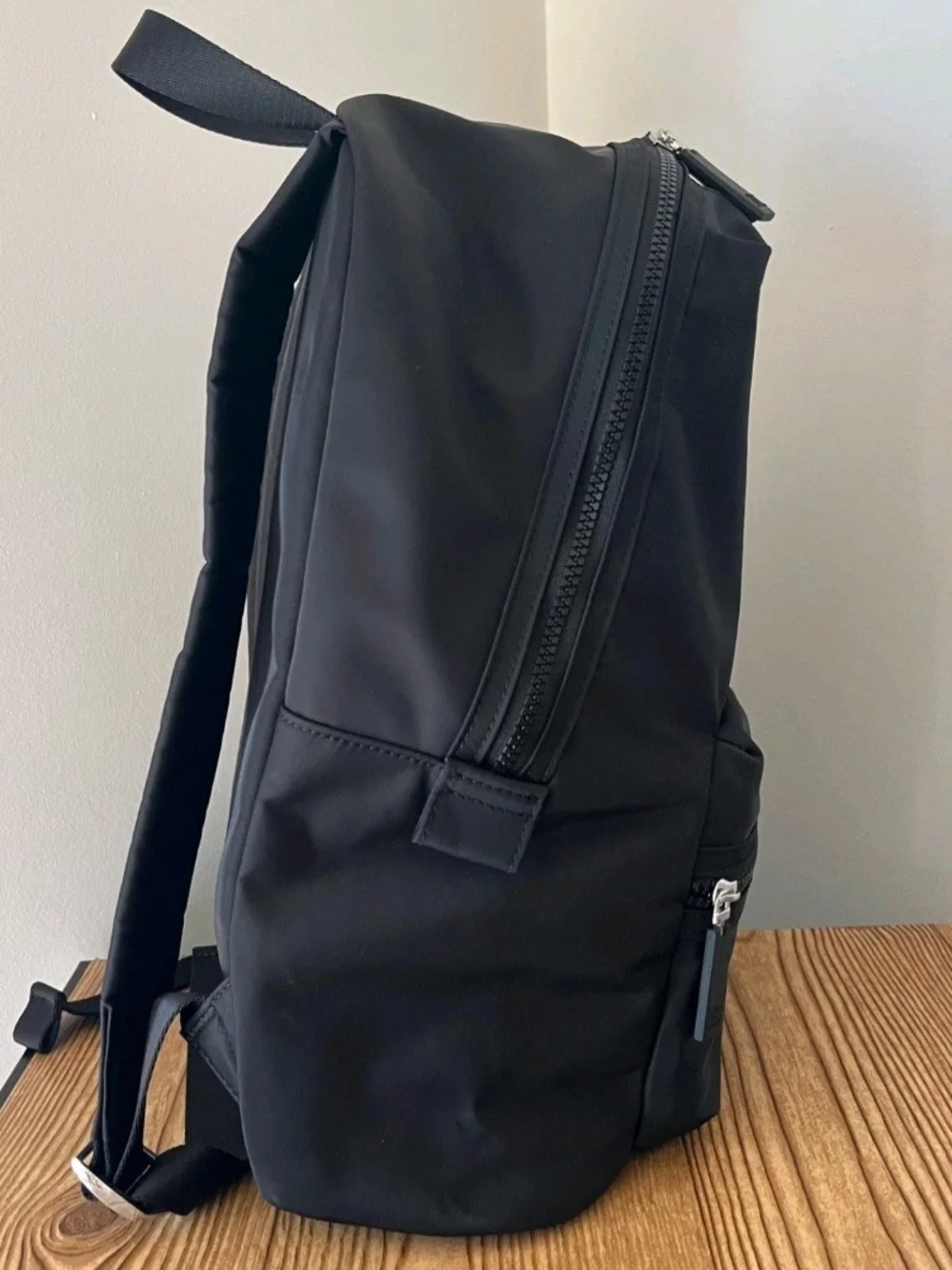 Tommy Hilfiger Nylon Backpack School Travel Bag Laptop Black  Style BW96943309
